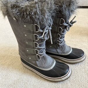 Sorel Joan of Arctic boots womens sz 8